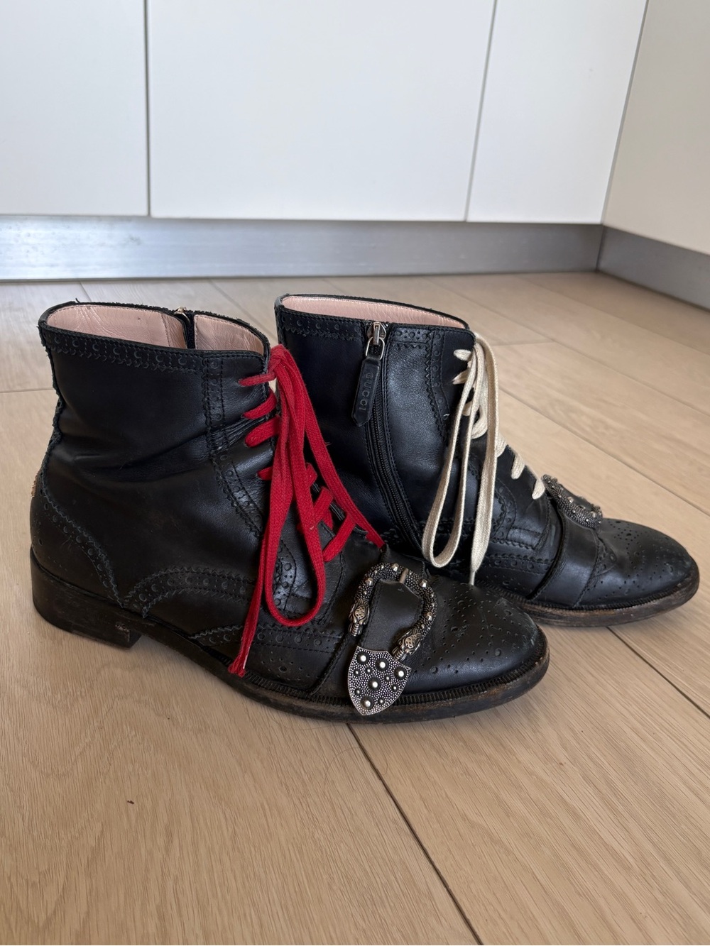 GUCCI Unisex Queercore Buckle Boot in Black Leather Good Condition Size 40.5 EU